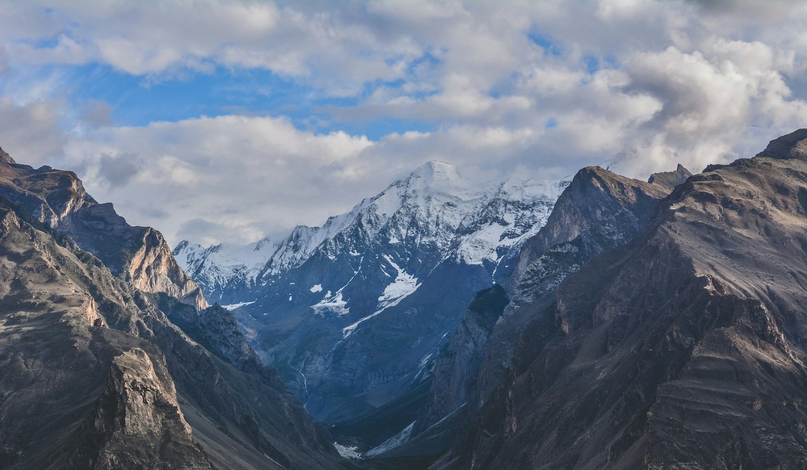 A snow-covered peak, representative of the winter slopes above Naltar